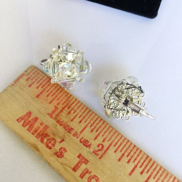 LAGUNA AB Aurora Borealis Clusters Clips Earrings Glass Faceted Crystal Beads - Picture 3 of 3